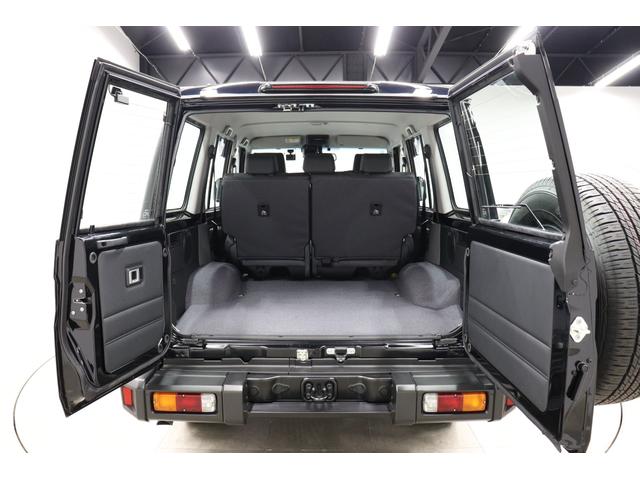 ランドクルーザー７０ ＡＸ　電動デフロック　丸目ＬＥＤヘッドライト　純正ナビ　バックカメラ内蔵防眩ミラー　ワンオーナー　木目調ステアリング　純正１６インチＡＷ　サイドバイザー　前後ドラレコ　トヨタセーフティーセンス搭載（35枚目）