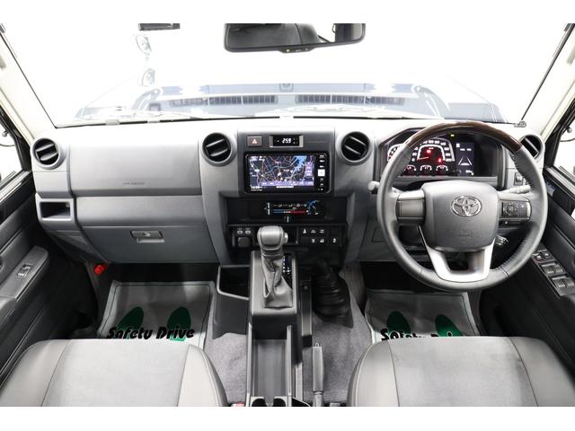 ランドクルーザー７０ ＡＸ　電動デフロック　丸目ＬＥＤヘッドライト　純正ナビ　バックカメラ内蔵防眩ミラー　ワンオーナー　木目調ステアリング　純正１６インチＡＷ　サイドバイザー　前後ドラレコ　トヨタセーフティーセンス搭載（40枚目）