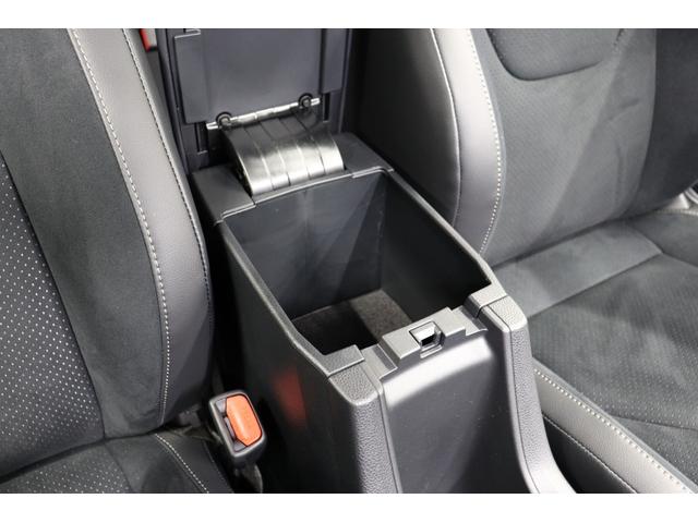 カローラクロス ＧＲスポーツ　登録済未使用車　パノラマルーフ　　ＧＲ専用レッドキャリパー＆１９インチアルミホイール　パノラミックビューモニター　ブラインドスポットモニター　ステアリングヒーター　ハンズフリーパワーバックドア（34枚目）