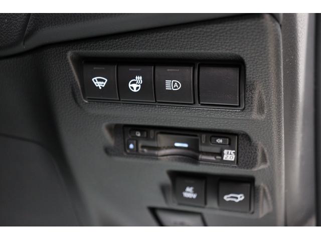 カローラクロス ＧＲスポーツ　登録済未使用車　パノラマルーフ　　ＧＲ専用レッドキャリパー＆１９インチアルミホイール　パノラミックビューモニター　ブラインドスポットモニター　ステアリングヒーター　ハンズフリーパワーバックドア（61枚目）