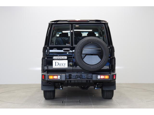 ランドクルーザー７０ ＡＸ　登録済み未使用車　丸目ＬＥＤヘッドライト　電動デフロック　クルーズコントロール　バックモニター内臓自動防眩ミラー　純正１６インチアルミホイール　アルミ製サイドステップ　トヨタセーフティセンス搭載（11枚目）