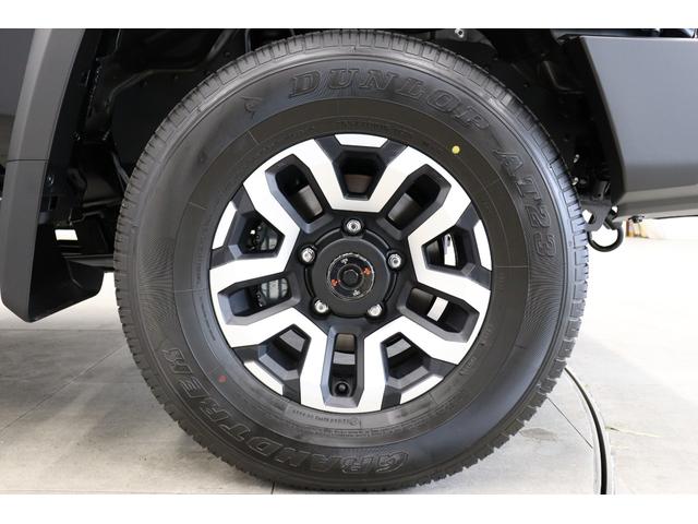 ランドクルーザー７０ ＡＸ　登録済み未使用車　丸目ＬＥＤヘッドライト　電動デフロック　クルーズコントロール　バックモニター内臓自動防眩ミラー　純正１６インチアルミホイール　アルミ製サイドステップ　トヨタセーフティセンス搭載（23枚目）