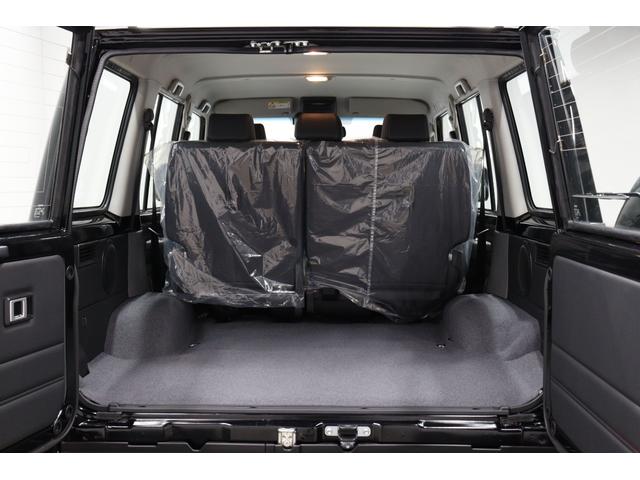 ランドクルーザー７０ ＡＸ　登録済み未使用車　丸目ＬＥＤヘッドライト　電動デフロック　クルーズコントロール　バックモニター内臓自動防眩ミラー　純正１６インチアルミホイール　アルミ製サイドステップ　トヨタセーフティセンス搭載（35枚目）