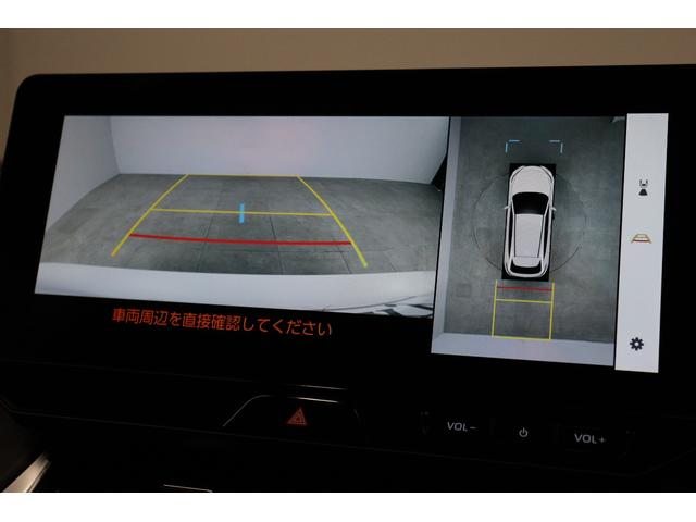 ハリアーハイブリッド Ｚ　レザーパッケージ・ナイトシェード　調光パノラマルーフ　ＪＢＬ　ＡＣ１５００Ｗ　寒冷地　ナイトシェード専用１９インチアルミ　１２．３インチディスプレイオーディオ　全周囲カメラ　ブラインドスポットモニター　デジタルミラー　パワーバックドア（44枚目）