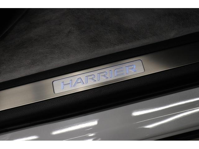 ハリアーハイブリッド Ｚ　レザーパッケージ・ナイトシェード　調光パノラマルーフ　ＪＢＬ　ＡＣ１５００Ｗ　寒冷地　ナイトシェード専用１９インチアルミ　１２．３インチディスプレイオーディオ　全周囲カメラ　ブラインドスポットモニター　デジタルミラー　パワーバックドア（72枚目）