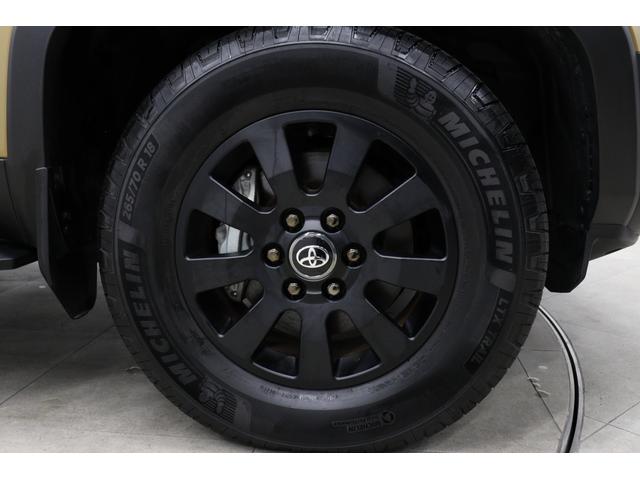 ランドクルーザー２５０ ＺＸファーストエディション　ワンオーナー　寒冷地仕様　丸目ヘッドライト　ＪＢＬスピーカー　ムーンルーフ　純正１８インチＡＷ　ルーフレール　パワーバックドア　純正１２．３インチディスプレイオーディオ　デジタルミラー　ＰＶＭ　ＢＳＭ（18枚目）