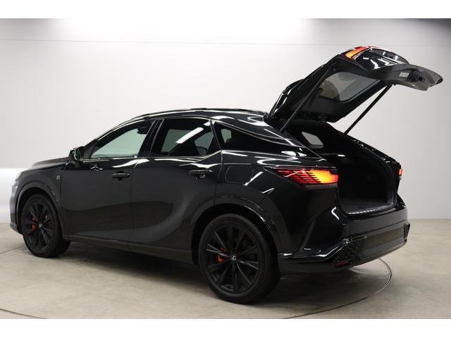 ＲＸ ＲＸ５００ｈ　Ｆスポーツパフォーマンス　マークレビンソンプレミアムサウンド　オレンジキャリパー　輻射ヒーター　パノラマルーフ　ルーフレール　デジタルミラー　ＰＶＭ　ＢＳＭ　１４インチディスプレイオーディオｐｌｕｓ　シートクーラー（22枚目）