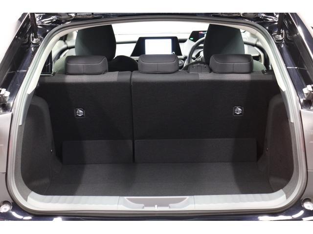 プリウス Ｕ　トヨタセーフティーセンス拡張パック　シートヒーター　上級ファブリックシート　前後ドラレコ　ステアリングヒーター　ブラインドスポットモニター　バックカメラ　ＥＴＣ２．０　ＡＣ１００／１５００Ｗ（28枚目）