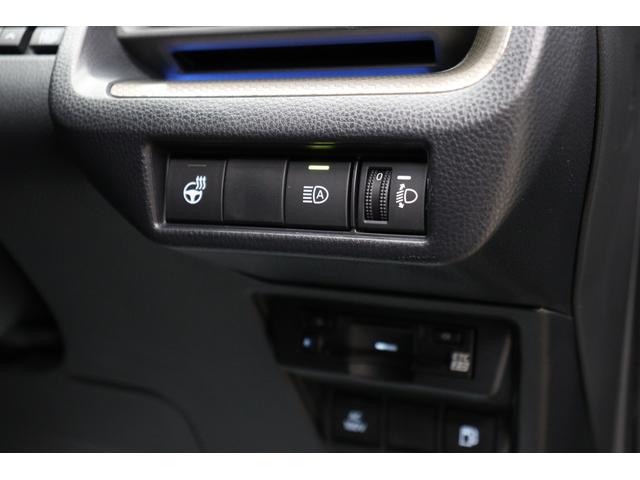 プリウス Ｕ　トヨタセーフティーセンス拡張パック　シートヒーター　上級ファブリックシート　前後ドラレコ　ステアリングヒーター　ブラインドスポットモニター　バックカメラ　ＥＴＣ２．０　ＡＣ１００／１５００Ｗ（63枚目）