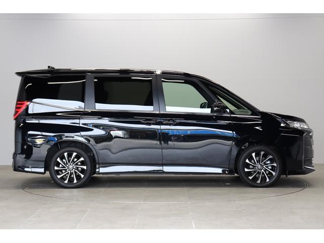 ノア ハイブリッドＳ－Ｚ　登録済未使用車　２０２５改モデル　快適ＨＩＧＨ　トヨタセーフティーセンス　１０．５ディスプレイオーディオ＋　デジタルミラー　両側電動スライドドア　電動バックドア　パノラミックビューモニター　ＢＳＭ（7枚目）