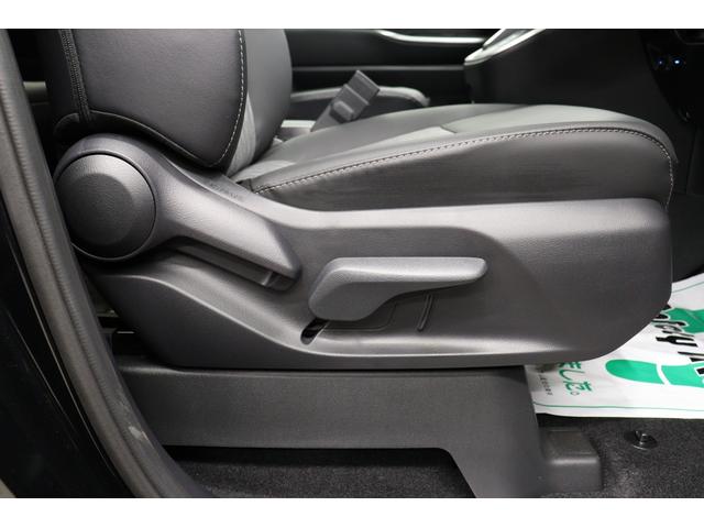 ノア ハイブリッドＳ－Ｚ　登録済未使用車　２０２５改モデル　快適ＨＩＧＨ　トヨタセーフティーセンス　１０．５ディスプレイオーディオ＋　デジタルミラー　両側電動スライドドア　電動バックドア　パノラミックビューモニター　ＢＳＭ（42枚目）