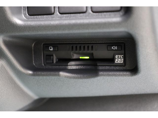 ハイエースバン ロングスーパーＧＬ　ダークプライムＳ　４ＷＤ　１５インチＡＷ　ディーゼルターボ　全周囲モニター　デジタルミラー　専用ハーフレザーシート　両側電動スライドドア　２０周年プレート　トヨタセーフティセンス搭載　ＬＥＤヘッドランプ＆フォグランプ（58枚目）