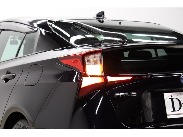 プリウス ＳセーフティプラスＩＩ　パノラミックビューモニター　ブラインドスポットモニター　トヨタセーフティセンス　ＡＣ１００Ｖ／１５００Ｗコンセント　純正Ｔ－Ｃｏｎｎｅｃｔ９インチナビ　フルセグＴＶ　ＥＴＣ２．０　ＬＥＤヘッド＆フォグ（31枚目）