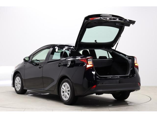 プリウス ＳセーフティプラスＩＩ　パノラミックビューモニター　ブラインドスポットモニター　トヨタセーフティセンス　ＡＣ１００Ｖ／１５００Ｗコンセント　純正Ｔ－Ｃｏｎｎｅｃｔ９インチナビ　フルセグＴＶ　ＥＴＣ２．０　ＬＥＤヘッド＆フォグ（33枚目）