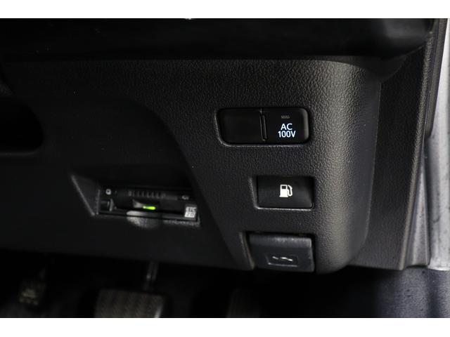 プリウス ＳセーフティプラスＩＩ　パノラミックビューモニター　ブラインドスポットモニター　トヨタセーフティセンス　ＡＣ１００Ｖ／１５００Ｗコンセント　純正Ｔ－Ｃｏｎｎｅｃｔ９インチナビ　フルセグＴＶ　ＥＴＣ２．０　ＬＥＤヘッド＆フォグ（71枚目）