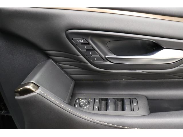 ヴェルファイアハイブリッド Ｚ　プレミア　４ＷＤ　ＪＢＬサウンドシステム＆１４インチ後席モニター　左右独立ムーンルーフ　ドラレコ付デジタルミラー　トヨタチームメイトアドバンストパーク　シートヒーター＆ベンチレーション　ＰＶＭ　ＢＳＭ　ＨＵＤ（67枚目）