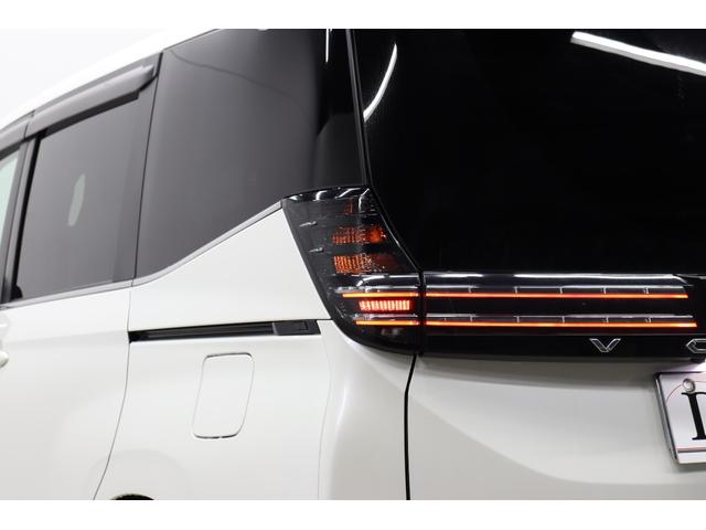 ヴォクシー Ｓ－Ｚ　モデリスタエアロ　１０．５型ナビ　１４型後席ＴＶ　デジタルキー　ＤＶＤデッキ　前後ドラレコ　全方位モニター　ブラインドスポットモニター　ハンズフリー電動スライド　電動バックドア　後席オットマン（32枚目）