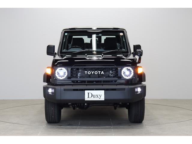 ランドクルーザー70 AX 登録済み未使用車 丸目LEDヘッドライト 電動デフロック クルーズコントロール バックモニター内臓自動防眩ミラー 純正16インチアルミホイール アルミ製サイドステップ トヨタセーフティセンス搭載(8枚目)