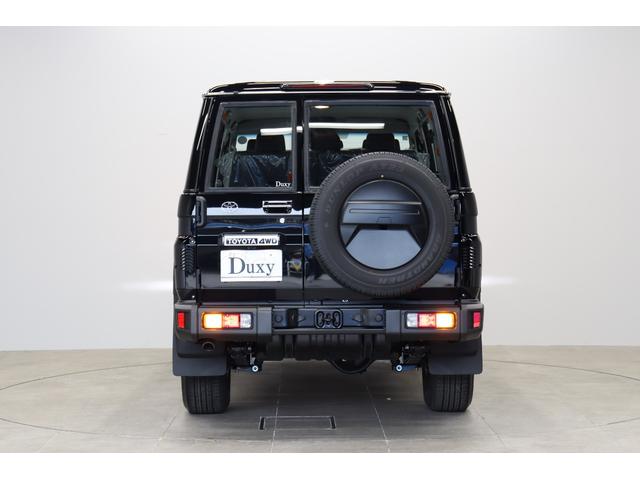 ランドクルーザー70 AX 登録済み未使用車 丸目LEDヘッドライト 電動デフロック クルーズコントロール バックモニター内臓自動防眩ミラー 純正16インチアルミホイール アルミ製サイドステップ トヨタセーフティセンス搭載(9枚目)