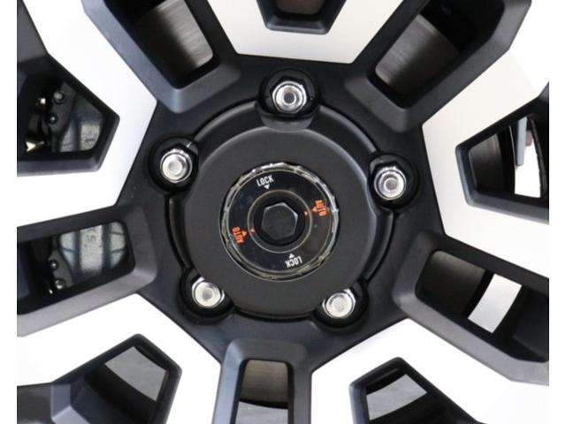 ランドクルーザー70 AX 登録済み未使用車 丸目LEDヘッドライト 電動デフロック クルーズコントロール バックモニター内臓自動防眩ミラー 純正16インチアルミホイール アルミ製サイドステップ トヨタセーフティセンス搭載(19枚目)