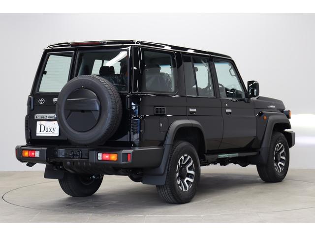 ランドクルーザー70 AX 登録済み未使用車 丸目LEDヘッドライト 電動デフロック クルーズコントロール バックモニター内臓自動防眩ミラー 純正16インチアルミホイール アルミ製サイドステップ トヨタセーフティセンス搭載(30枚目)