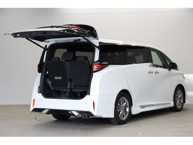 アルファードハイブリッド Ｚ　モデリスタエアロ　１３．２有機ＥＬ後席モニター　ムーンルーフ　チームメイト　ユニバーサルステップ　ヘッドアップディスプレイ　全周囲モニター　ブラインドスポットモニター　シートメモリー付パワーシート（28枚目）