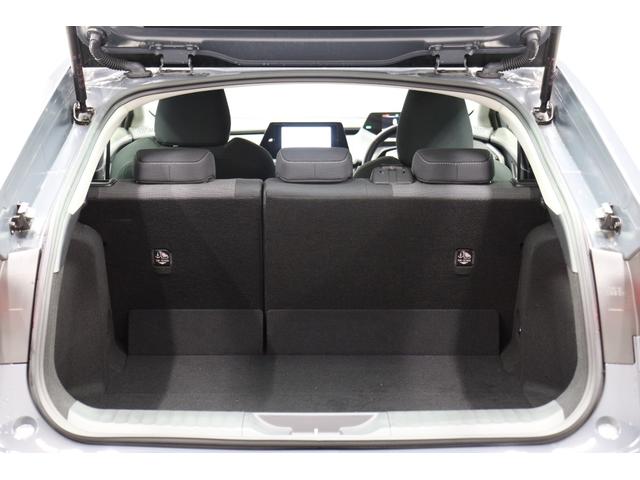 プリウス U トヨタセーフティーセンス拡張パック オプション上級シートグラディエントブラック内装 シートヒーター ブラインドスポットモニター パノラミックビューモニター 前後ドライブレコーダー 純正17インチAW(31枚目)