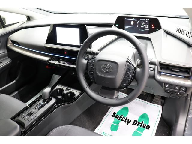 プリウス Ｕ　トヨタセーフティーセンス拡張パック　シートヒーター　ブラインドスポットモニター　パノラミックビューモニター　前後ドラレコ　純正１７インチアルミホイール　ＥＴＣ２．０　フルセグＴＶ（45枚目）