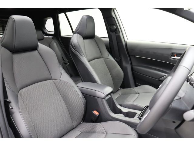 カローラクロス ハイブリッド　Ｚ　パノラマルーフ　パノラミックビューモニター　トヨタチームメイト　アドバンストパーク　パワーバックドア　シートヒーター＆ベンチレーション　ブラインドスポットモニター　ＥＴＣ２．０　純正１０．５型ナビ（17枚目）