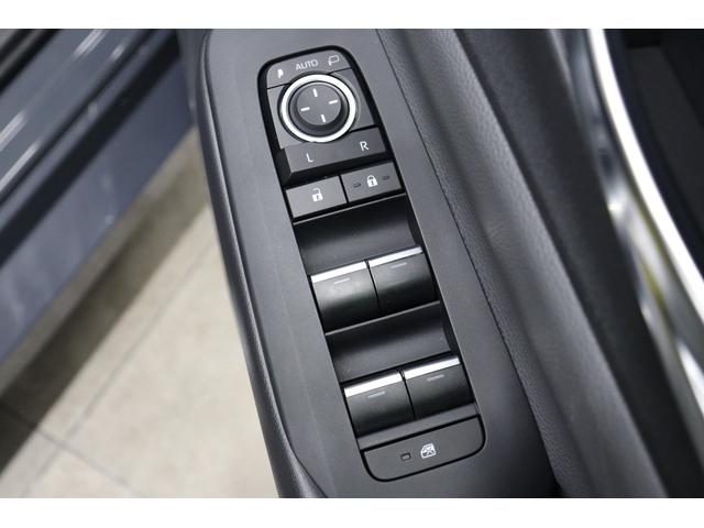 �f�ډ摜�ȊO�Ń`�F�b�N�������ӏ��A�����k���������I�X�^�b�t���B�e���Ă����肢�����܂��I