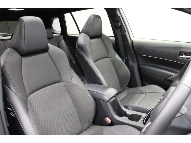 カローラクロス ハイブリッド　Ｚ　パノラマルーフ　パノラミックビューモニター　パワーバックドア　チームメイトアドバンストパーク　シートヒーター＆ベンチレーション　シグナルロードプロジェクション　ＡＣ１００Ｖ／１５００Ｗ　ナノイーＸ（44枚目）