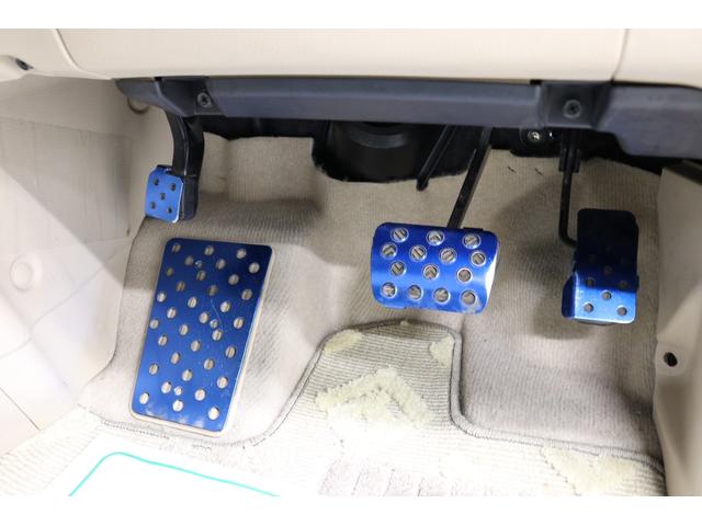 ヴェルファイア ２．４Ｘ　社外エアロ　カロッツェリアナビ　バックカメラ　フロントビューカメラ　ＨＩＤヘッドランプ　後席モニター　革調シートカバー　レーダー探知機　前後ドライブレコーダー　ＥＴＣ　木目インパネ取付　純正アルミ（41枚目）