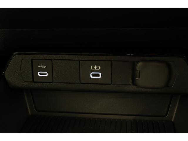 プリウス Ｕ　純正８インチディスプレイオーディオＡｐｐｌｅＣａｒＰｌａｙ／ＡｎｄｒｏｉｄＡｕｔｏ対応　クルーズコントロール　フルセグＴＶ　　バックモニター　ＥＴＣ２．０　ＡＣ１００Ｖ／１５００Ｗコンセント（61枚目）