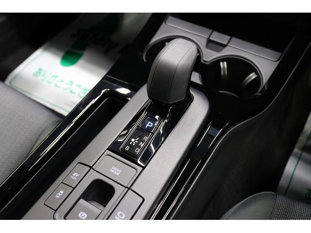 プリウス Ｕ　純正８インチディスプレイオーディオＡｐｐｌｅＣａｒＰｌａｙ／ＡｎｄｒｏｉｄＡｕｔｏ対応　クルーズコントロール　フルセグＴＶ　　バックモニター　ＥＴＣ２．０　ＡＣ１００Ｖ／１５００Ｗコンセント（62枚目）