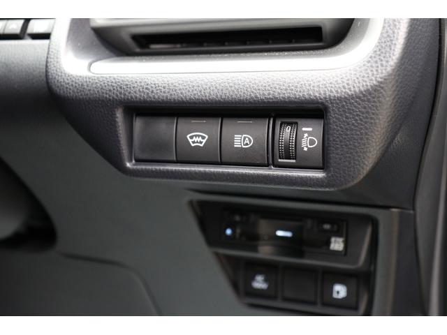 プリウス Ｕ　純正８インチディスプレイオーディオＡｐｐｌｅＣａｒＰｌａｙ／ＡｎｄｒｏｉｄＡｕｔｏ対応　クルーズコントロール　フルセグＴＶ　　バックモニター　ＥＴＣ２．０　ＡＣ１００Ｖ／１５００Ｗコンセント（71枚目）