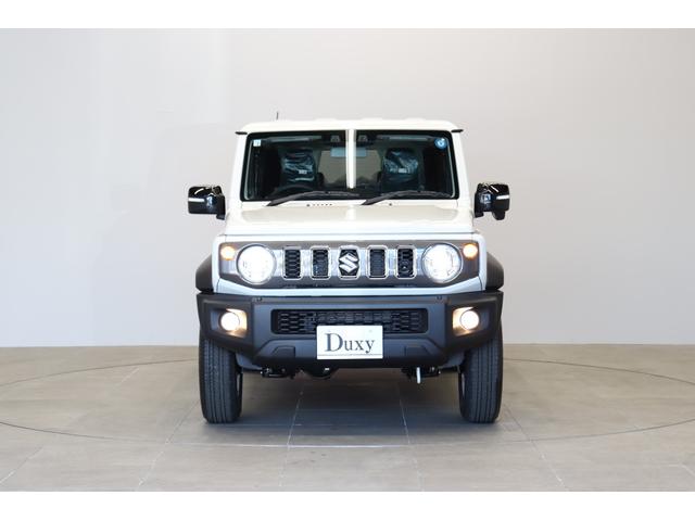 ジムニーノマド ＦＣ　登録未使用車　スズキセーフティーサポート　シートヒーター　デュアルカメラブレーキサポート　クルーズコントロール　スマートキー　ＬＥＤヘッドライト　ダウンヒルアシスタントコントロール　純正１５ＡＷ（4枚目）