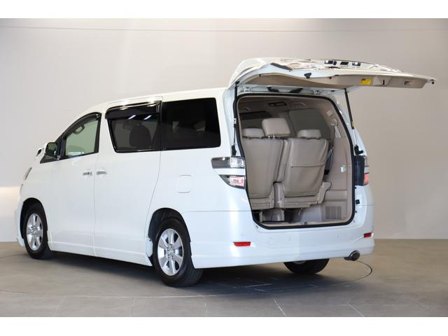 ヴェルファイア ２．４Ｘ　社外エアロ　カロッツェリアナビ　バックカメラ　フロントビューカメラ　ＨＩＤヘッドランプ　後席モニター　革調シートカバー　レーダー探知機　前後ドライブレコーダー　ＥＴＣ　木目インパネ取付　純正アルミ（31枚目）