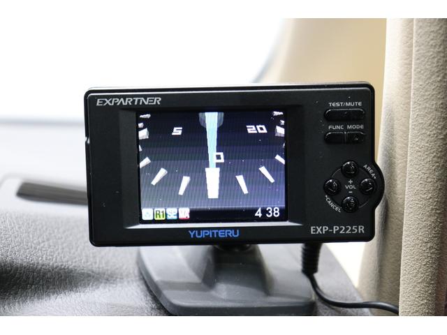 ヴェルファイア ２．４Ｘ　社外エアロ　カロッツェリアナビ　バックカメラ　フロントビューカメラ　ＨＩＤヘッドランプ　後席モニター　革調シートカバー　レーダー探知機　前後ドライブレコーダー　ＥＴＣ　木目インパネ取付　純正アルミ（62枚目）