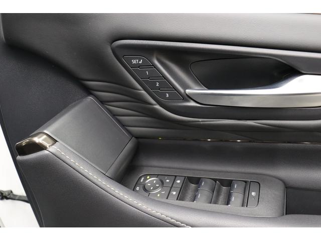 アルファード Ｚ　モデリスタエアロ　１３．２型後席モニター　左右独立ムーンルーフ　ドラレコ機能付デジタルインナーミラー　純正１４インチナビ　パノラミックビューモニター　ブラインドスポットモニター　ＥＴＣ２．０（42枚目）