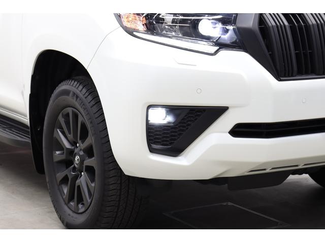 ランドクルーザープラド ＴＸ　Ｌパッケージ　マットブラックエディション　ディーゼルターボ　ベージュ内装　純正９型ナビ　サンルーフ　７人乗り　パノラミックビューモニター　ブラインドスポットモニター　寒冷地仕様　リヤフォグランプ　ルーフレール　シートヒーター＆ベンチレーション（16枚目）