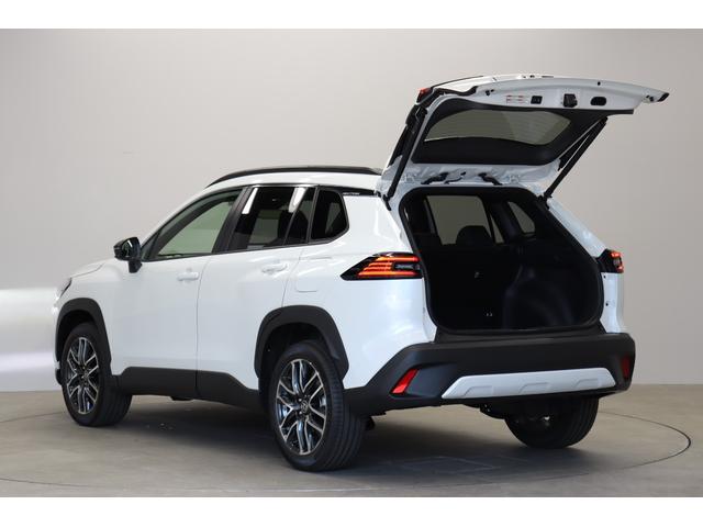 カローラクロス ハイブリッド　Ｚ　パノラマルーフ　パノラミックビューモニター　パワーバックドア　チームメイトアドバンストパーク　シートヒーター＆ベンチレーション　シグナルロードプロジェクション　ＡＣ１００Ｖ／１５００Ｗ　ナノイーＸ（34枚目）