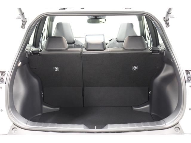 カローラクロス ハイブリッド　Ｚ　パノラマルーフ　パノラミックビューモニター　トヨタチームメイト　アドバンストパーク　パワーバックドア　シートヒーター＆ベンチレーション　ブラインドスポットモニター　ＥＴＣ２．０　純正１０．５型ナビ（30枚目）