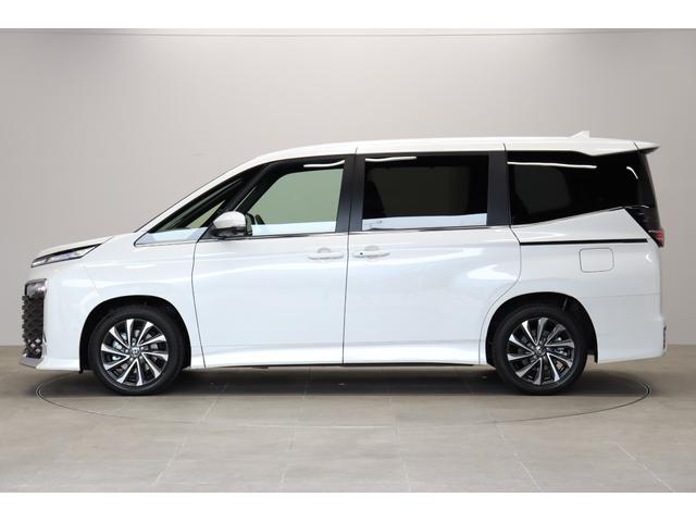 ヴォクシー ハイブリッドＳ－Ｚ　Ｒ８年式　改モデル　快適利便パッケージＨｉｇｈ　トヨタチームメイト　アドバンストパーク　１０．５インチコネクトナビ　パノラミックビューモニター　ブラインドスポットモニター　デジタルミラー　ＨＵＤ（6枚目）