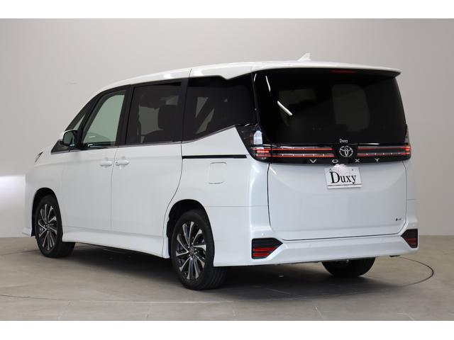 ヴォクシー ハイブリッドＳ－Ｚ　Ｒ８年式　改モデル　快適利便パッケージＨｉｇｈ　トヨタチームメイト　アドバンストパーク　１０．５インチコネクトナビ　パノラミックビューモニター　ブラインドスポットモニター　デジタルミラー　ＨＵＤ（11枚目）