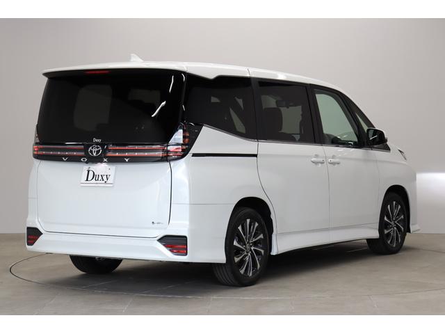 ヴォクシー ハイブリッドＳ－Ｚ　Ｒ８年式　改モデル　快適利便パッケージＨｉｇｈ　トヨタチームメイト　アドバンストパーク　１０．５インチコネクトナビ　パノラミックビューモニター　ブラインドスポットモニター　デジタルミラー　ＨＵＤ（13枚目）