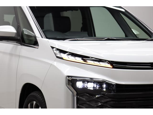 ヴォクシー ハイブリッドＳ－Ｚ　Ｒ８年式　改モデル　快適利便パッケージＨｉｇｈ　トヨタチームメイト　アドバンストパーク　１０．５インチコネクトナビ　パノラミックビューモニター　ブラインドスポットモニター　デジタルミラー　ＨＵＤ（18枚目）