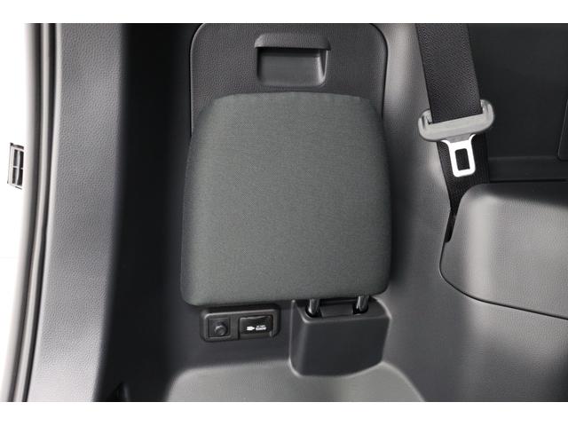 ヴォクシー ハイブリッドＳ－Ｚ　Ｒ８年式　改モデル　快適利便パッケージＨｉｇｈ　トヨタチームメイト　アドバンストパーク　１０．５インチコネクトナビ　パノラミックビューモニター　ブラインドスポットモニター　デジタルミラー　ＨＵＤ（32枚目）