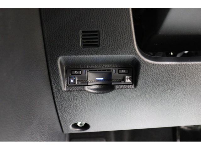 ヴォクシー ハイブリッドＳ－Ｚ　Ｒ８年式　改モデル　快適利便パッケージＨｉｇｈ　トヨタチームメイト　アドバンストパーク　１０．５インチコネクトナビ　パノラミックビューモニター　ブラインドスポットモニター　デジタルミラー　ＨＵＤ（67枚目）