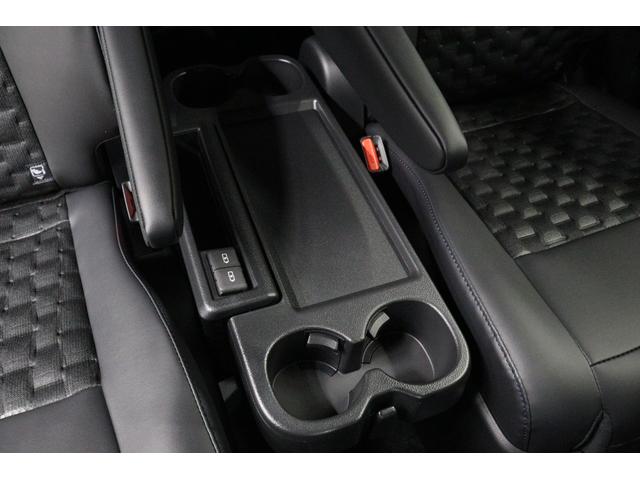 ヴォクシー ハイブリッドＳ－Ｚ　Ｒ８年式　改モデル　快適利便パッケージＨｉｇｈ　トヨタチームメイト　アドバンストパーク　１０．５インチコネクトナビ　パノラミックビューモニター　ブラインドスポットモニター　デジタルミラー　ＨＵＤ（73枚目）