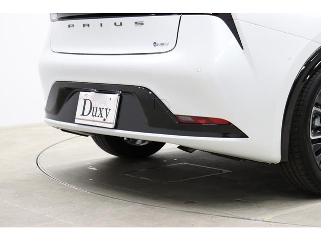 プリウス Ｚ　年次改良モデル　パノラマルーフ　Ｚ専用赤内装　寒冷地　１２．３インチコネクティッドナビ　パノラミックビューモニター　ブラインドスポットモニター　ドラレコ機能付きデジタルインナーミラー　パワートランク（29枚目）